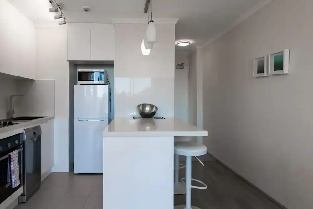 New Modern Apartment in Central Location
