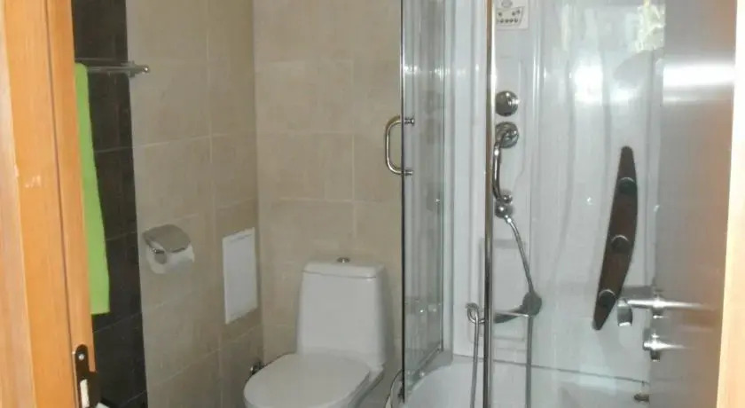 Shans 3 Guest Rooms