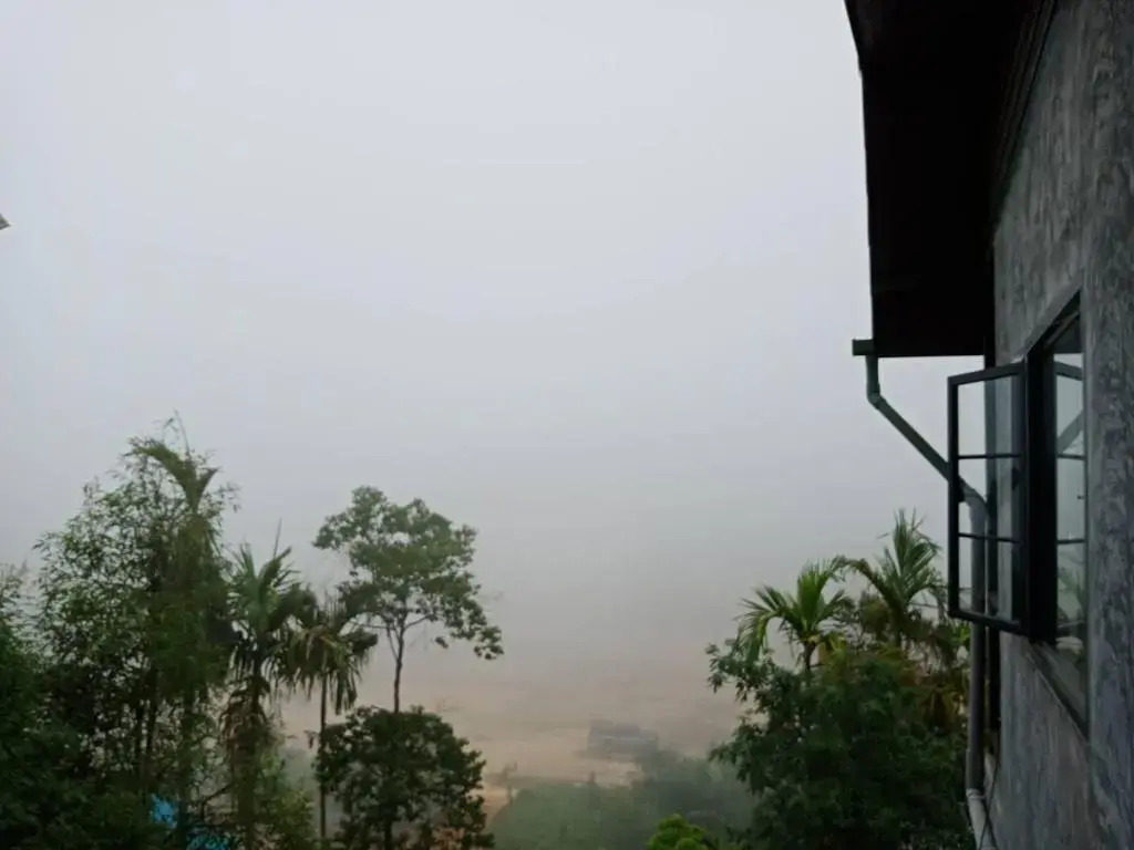 Pilok hillhouse