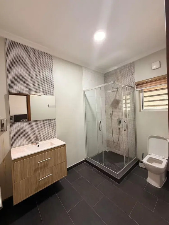 4BR Town House Cantonments. Pool. Garden