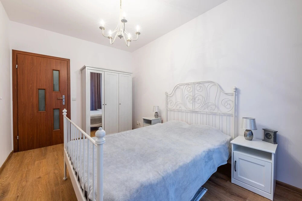 Victus Sunny Apartments with Parking by Noclegi Renters