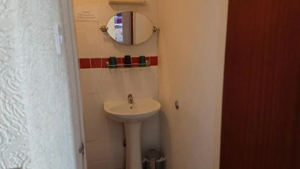 Ash Lea Hotel