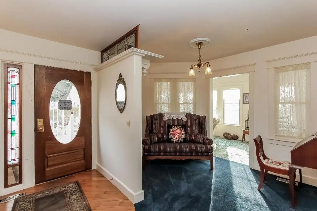 Yelton Manor Bed and Breakfast