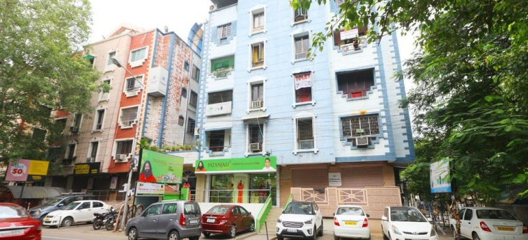 Oyo 13297 Neha Residency