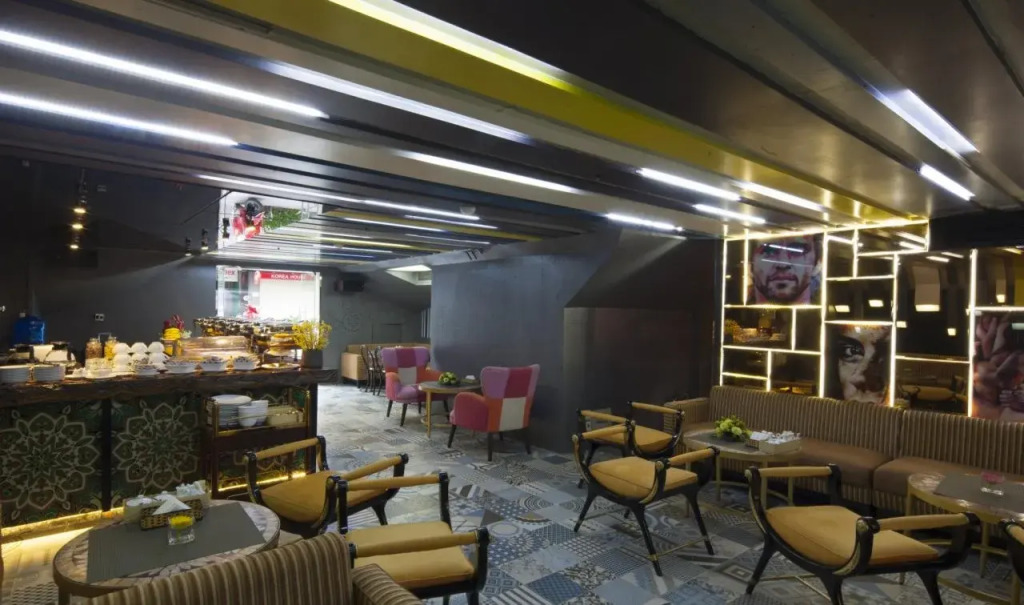 KiN Hotel Đông Du