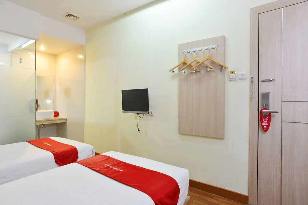 ZEN Rooms Batu Ceper Pecenongan