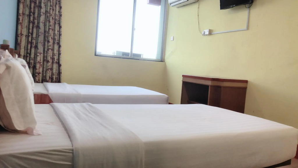 Mandarin Inn by OYO Rooms