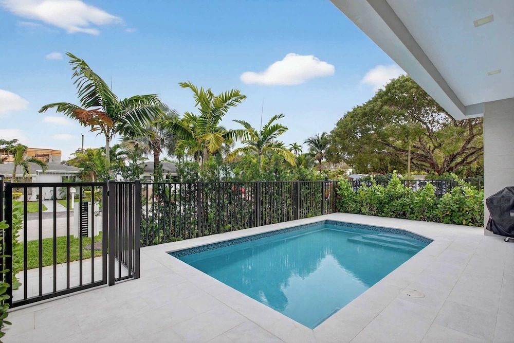 Tarpon River Enclave - New Build