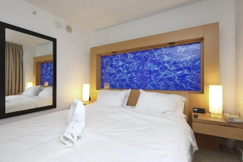 MAREOF1BR Unite - 1105 - 1 Br Condo