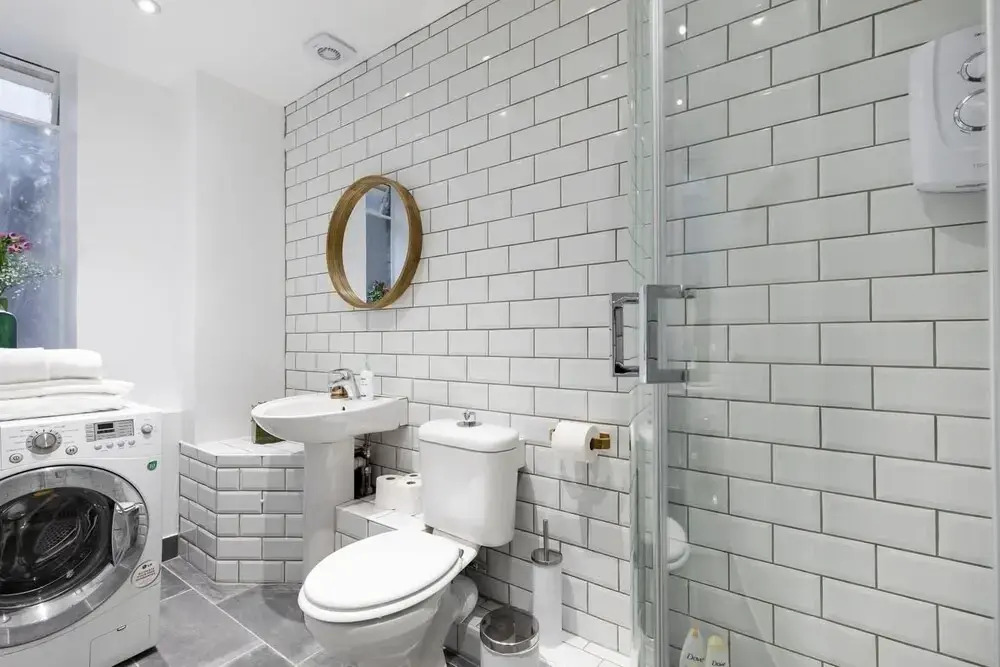 Soho Apartment, Theatres & Old Compton Street
