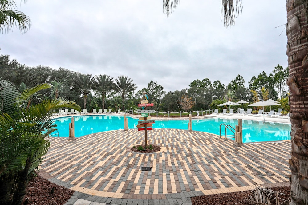 Family-friendly Home With Private Pool, Wifi, Central AC, & Private Washer/dryer