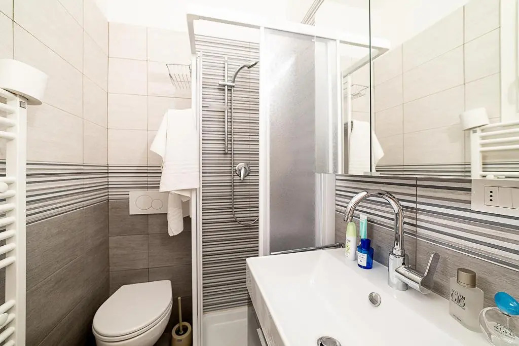 APARTMENTS BLUE VIEW - Residence Casetto Bardolino - Regarda Travel