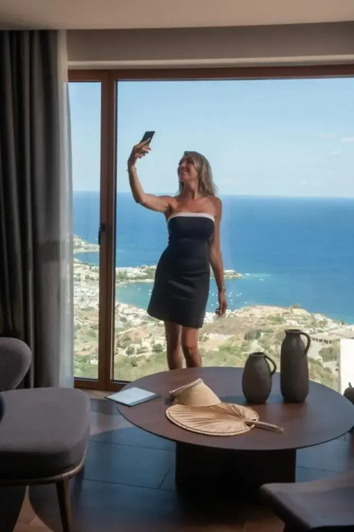 Villa Ouranos - Where the World Unfolds Before You