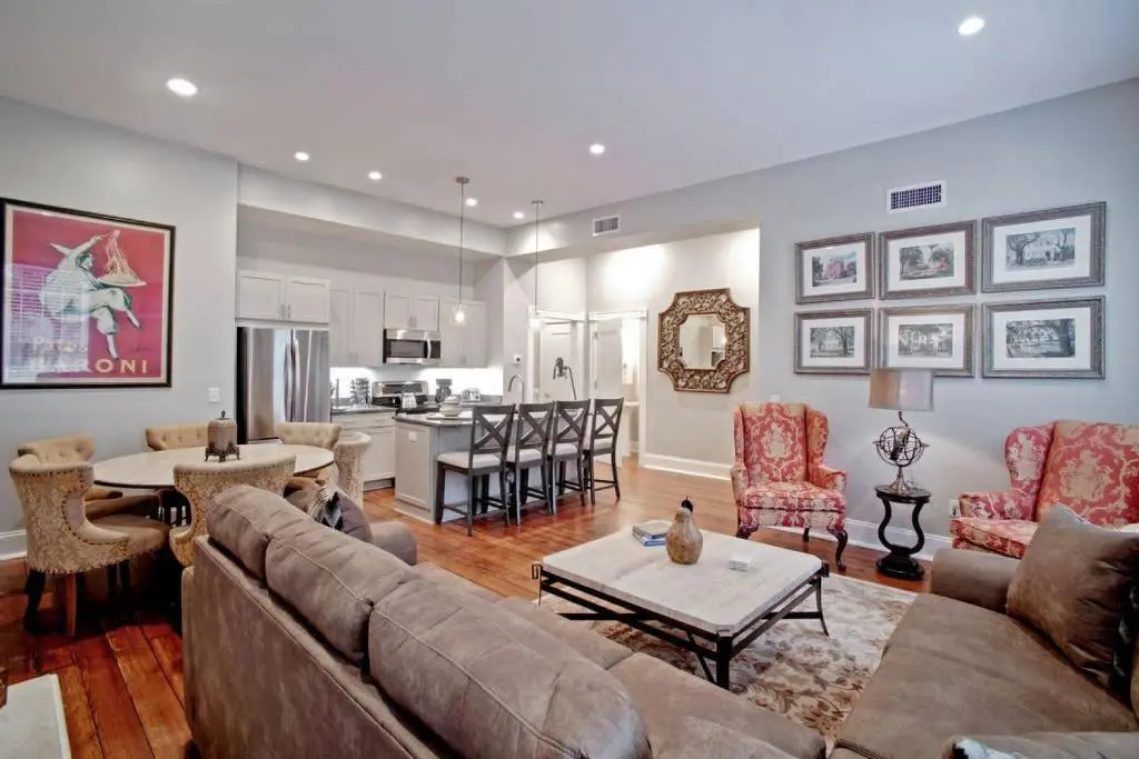 Restored Historic Home 5 bedroom 5 bath with 9 beds