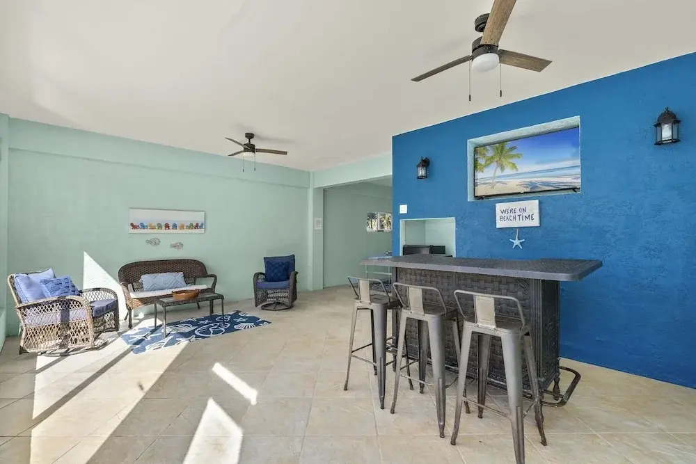 241 Oasis Pearl: 3br Pool Home! 3 Bedroom Home