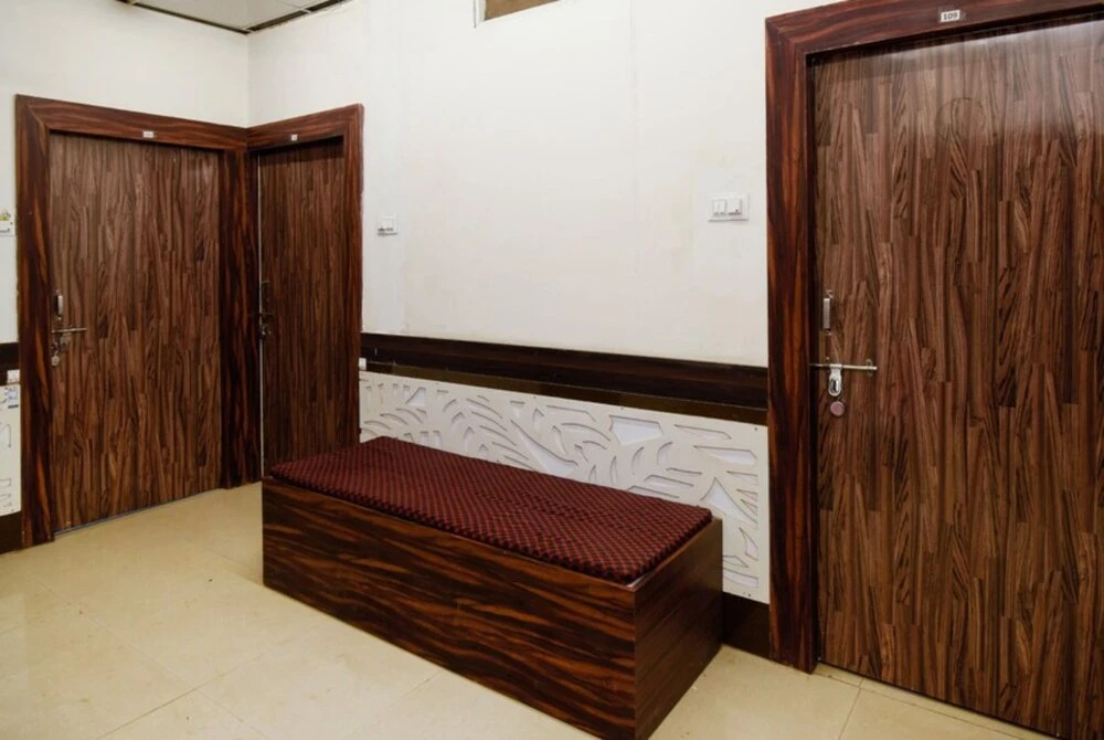 Goroomgo Imperial Jabalpur