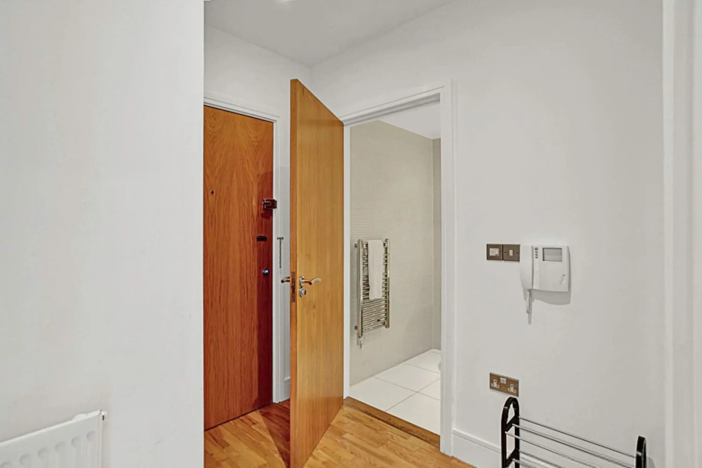 Urban Retreat: Stylish 1-bed Bliss