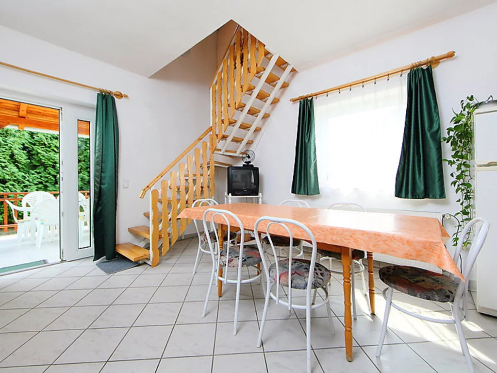 Balaton H2058
