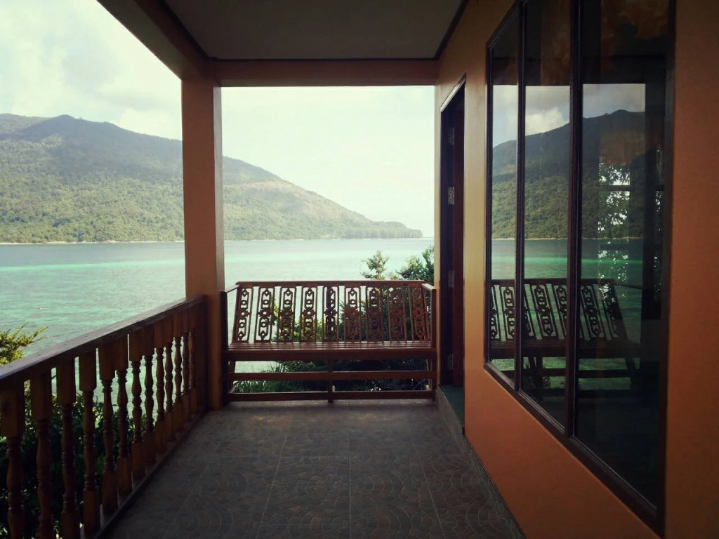 Cozy Cove Resort