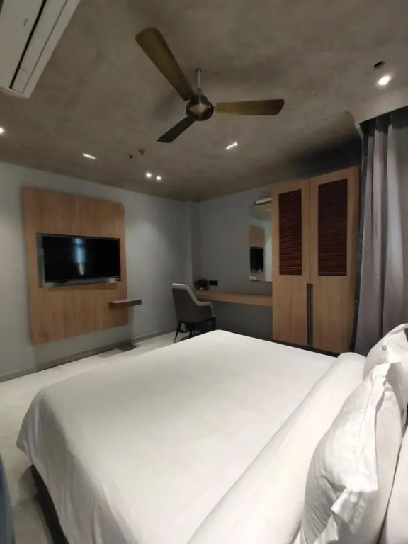 Aceotel Select Aria, Bhopal -A Luxury Boutique Hotel