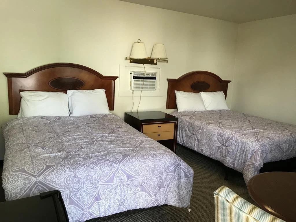 Highlander Motel