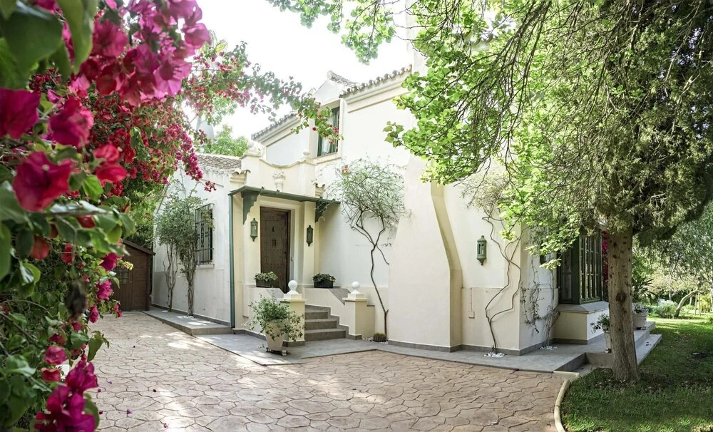 Selena - Luxurious Villa in Marbella Hill Club