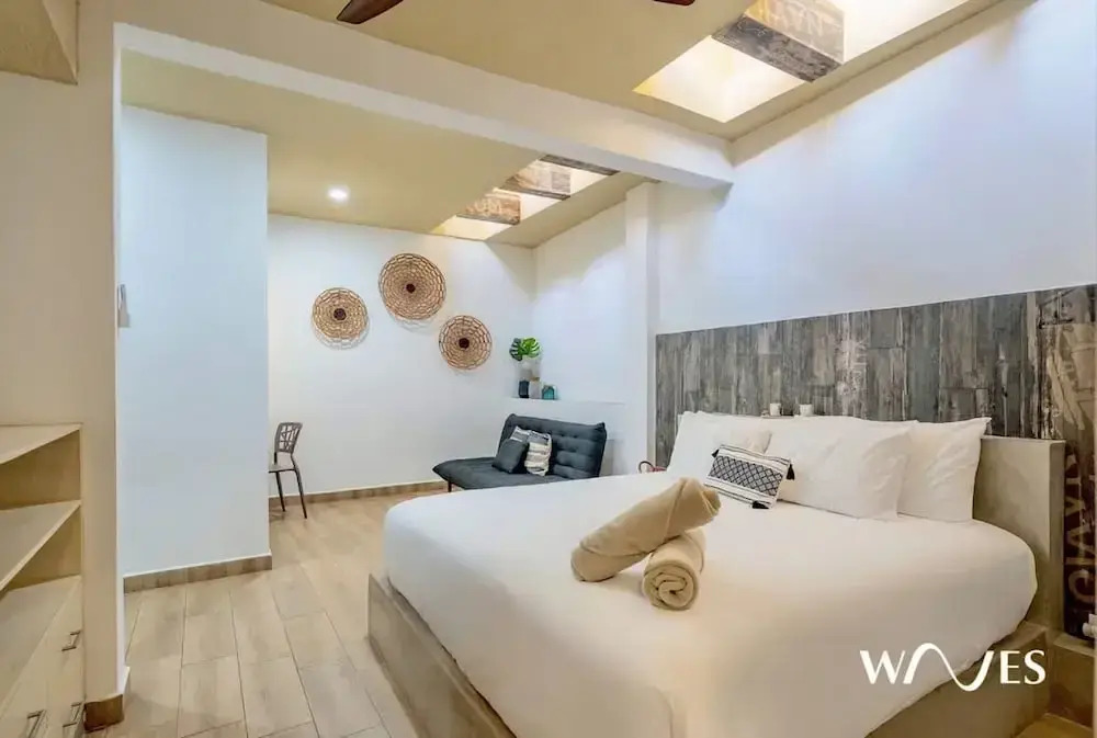 4 Br Private Rooftop Pool Spacious Exclusive