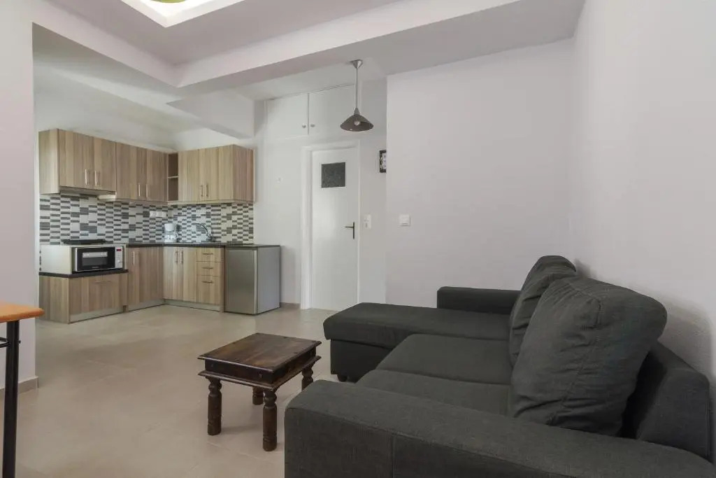 Comfy apartment for 6 people in Heraklion