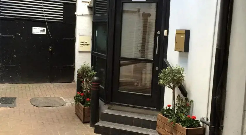 London City Court Yard Cottage