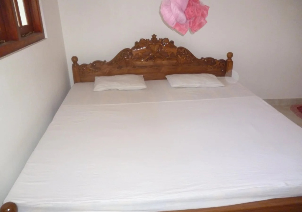 SeaView Paradise Inn