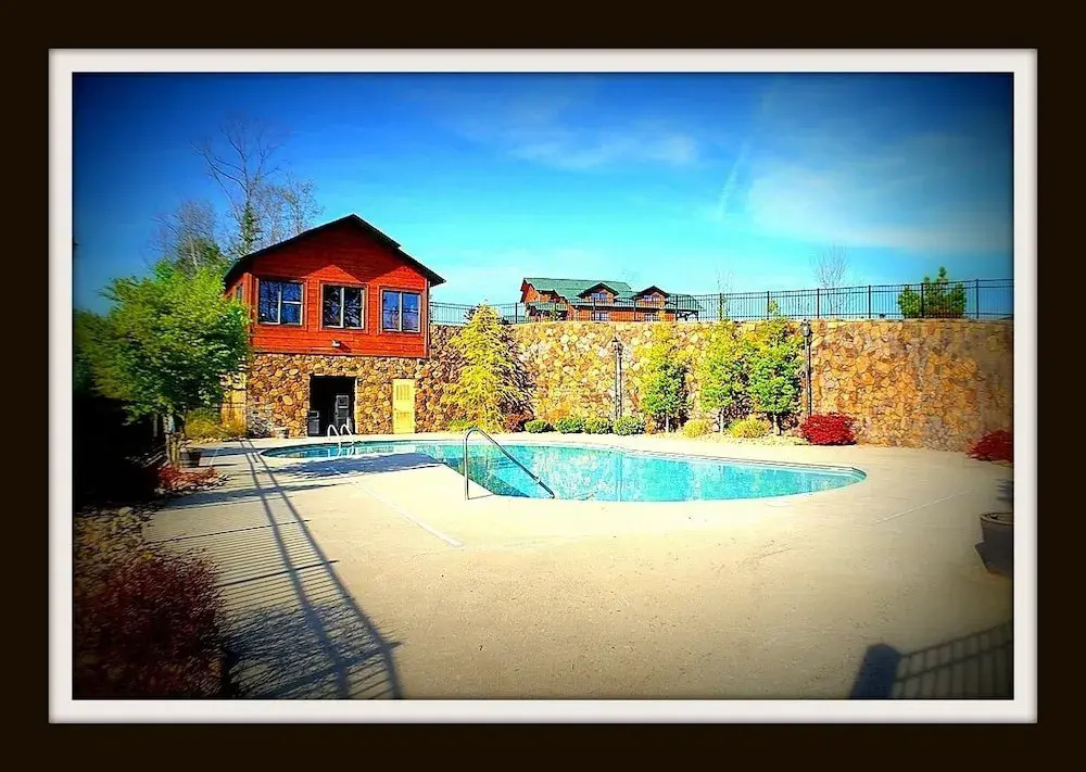Resort Way Cabin 808 - 2 Br cabin by RedAwning