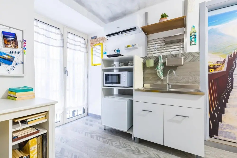 Riviera di Chiaia Studio Apartment
