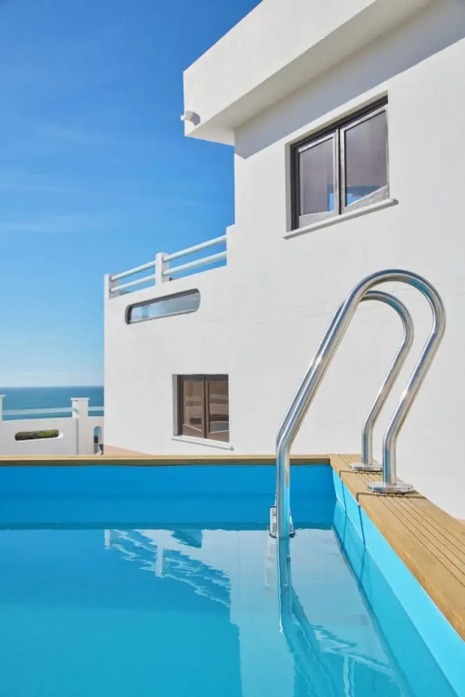 Wander Surf House