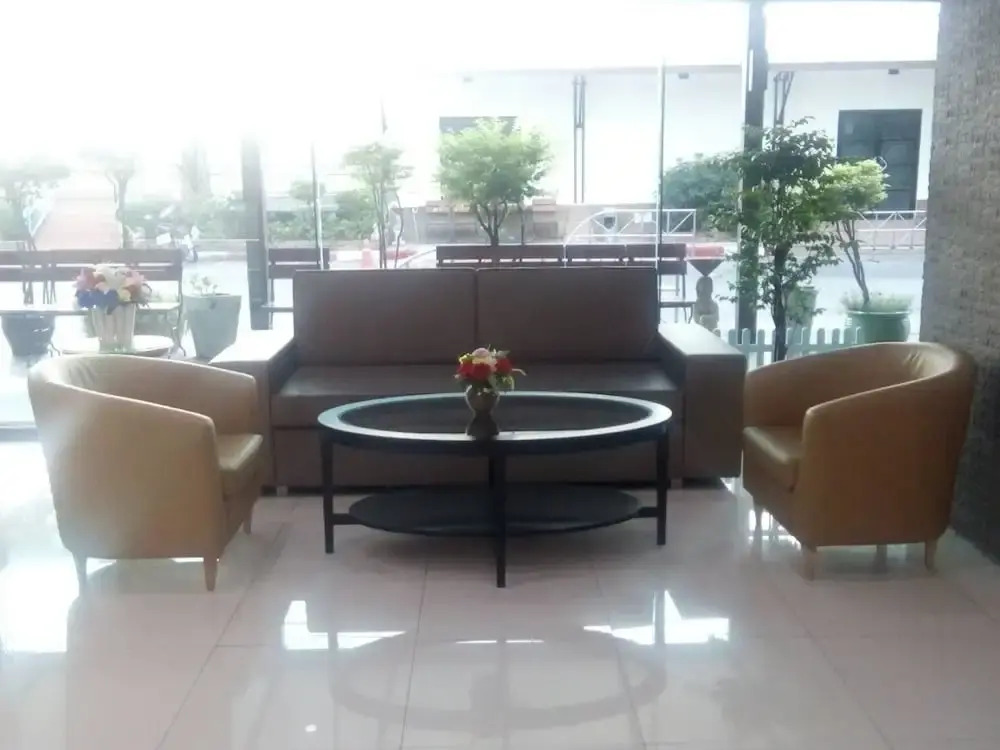 Mayflower Grand Hotel Korat