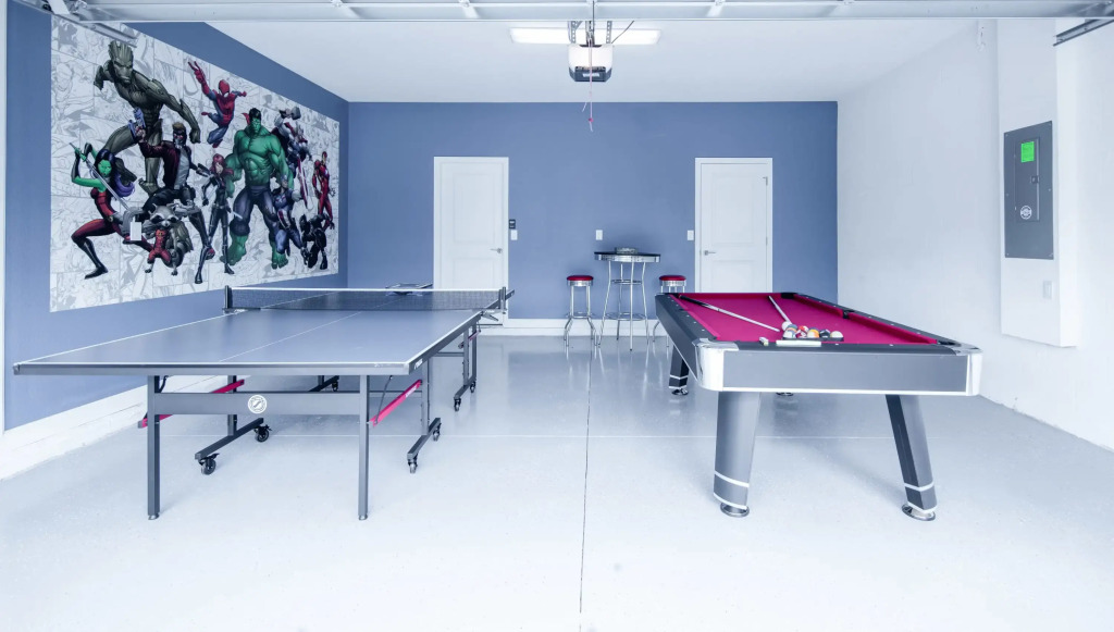 Unique Home with theater, game room and private pool near Disney