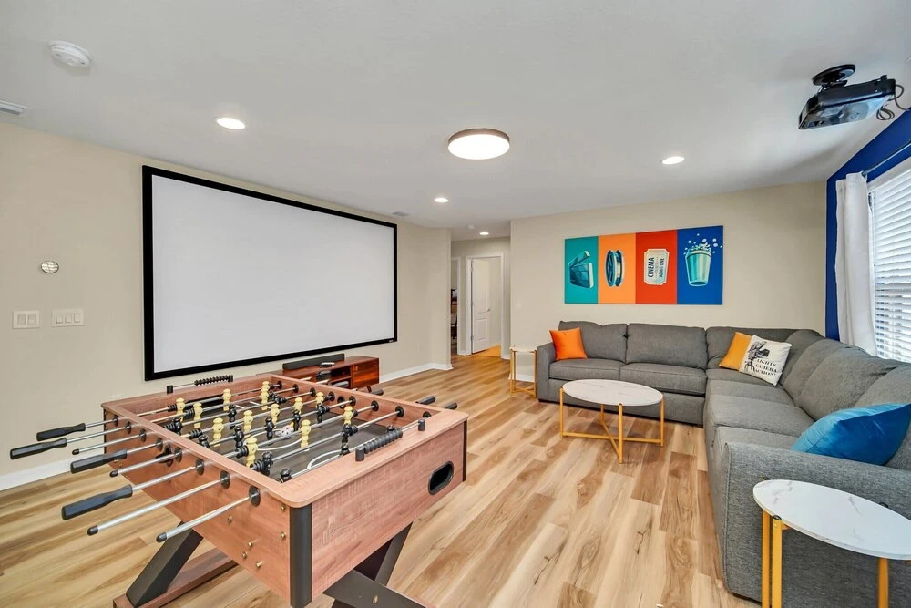 Modern and Colorful Home! Spiderman, Princess and Mickey Themed Rooms & Perfect Movie/game Room!