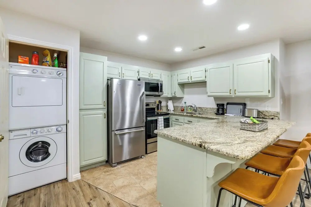 Modern Condo in St Georges Sports Village