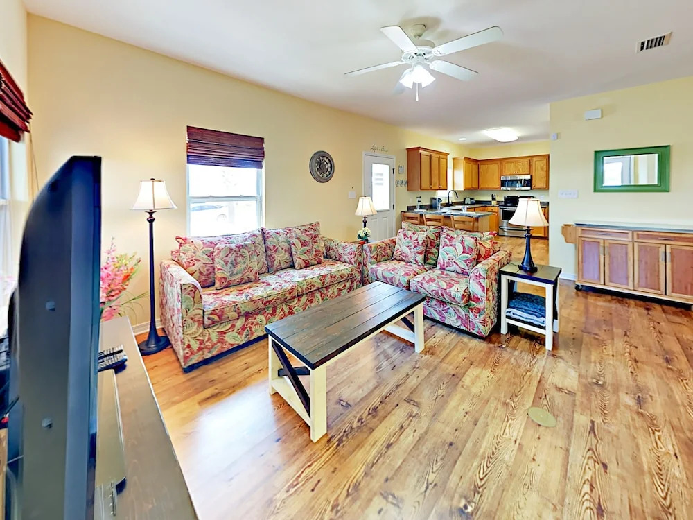 Bon Secour Bay 3 Bedrooms 2 Bathrooms Condo
