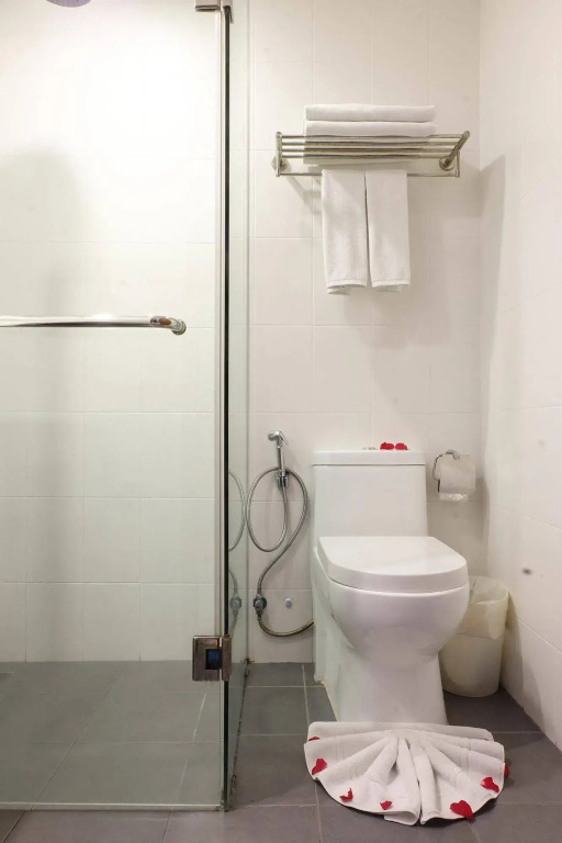 iCheck inn Central Patong
