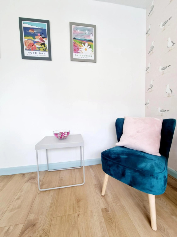 Visit Seaford Apartment - 4 Bedroom - Sleeps 9