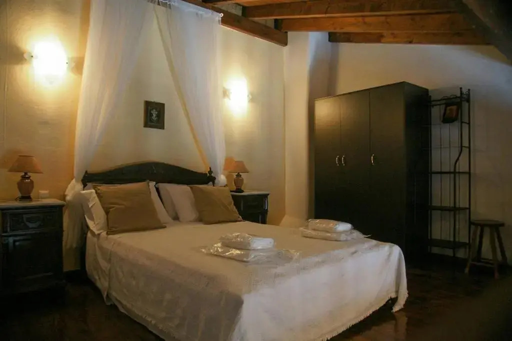 Dryopida House