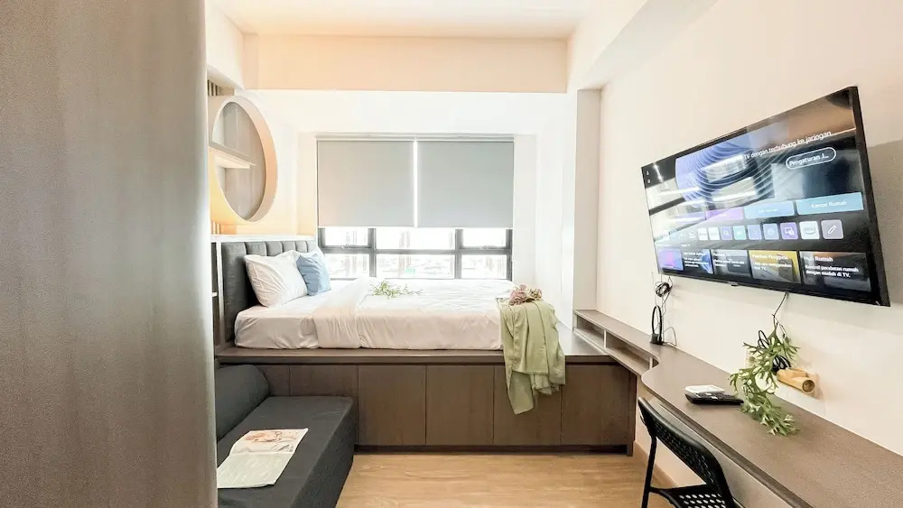 Studio Near Grand Serpong Mall At Apartment Collins Boulevard