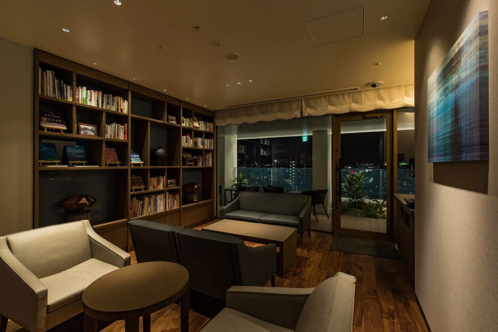 JR Kyushu Hotel Blossom Naha