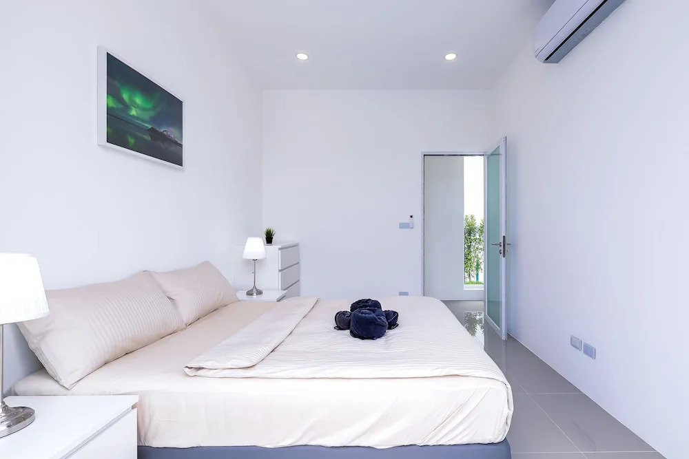 Modern 3 Bedroom Private Pool Villa KH-A1