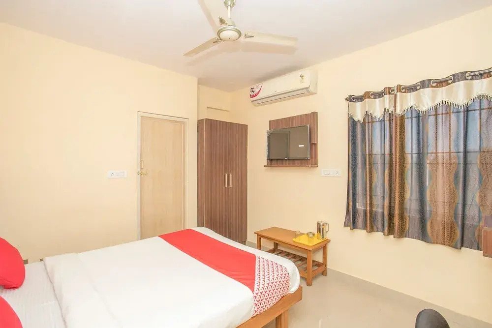 OYO 10291 Sri Venkatadri Residency