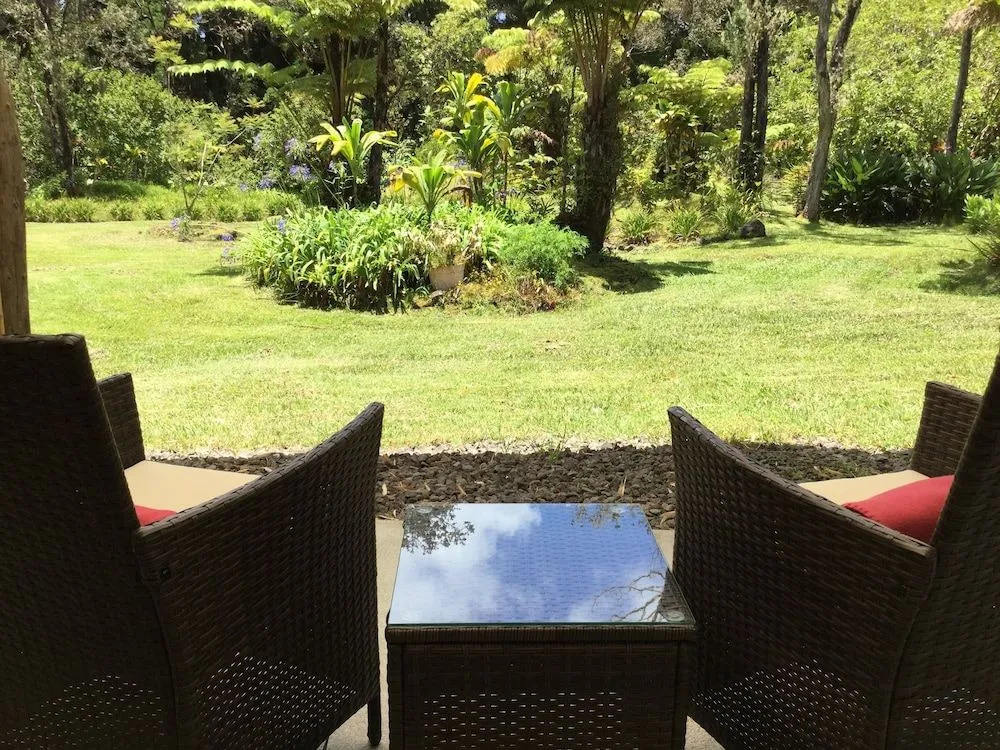 Hale Ohu Bed & Breakfast
