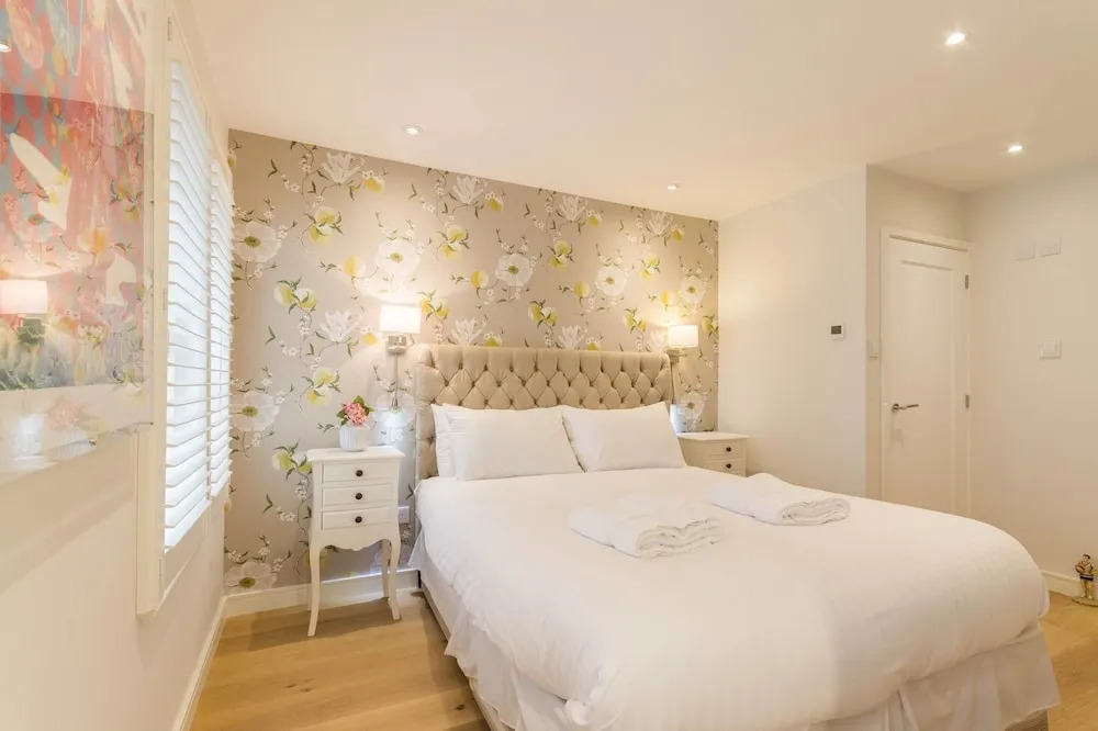 2 Bed, 2 bath flat in Covent Garden