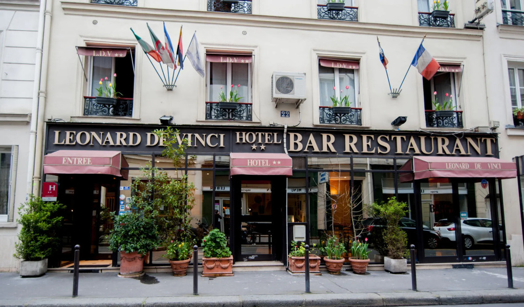 Hotel Leonard De Vinci 75011