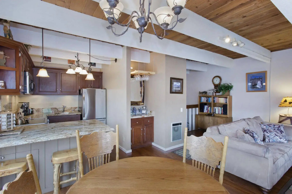 Mammoth Village Properties by 101 Great Escapes