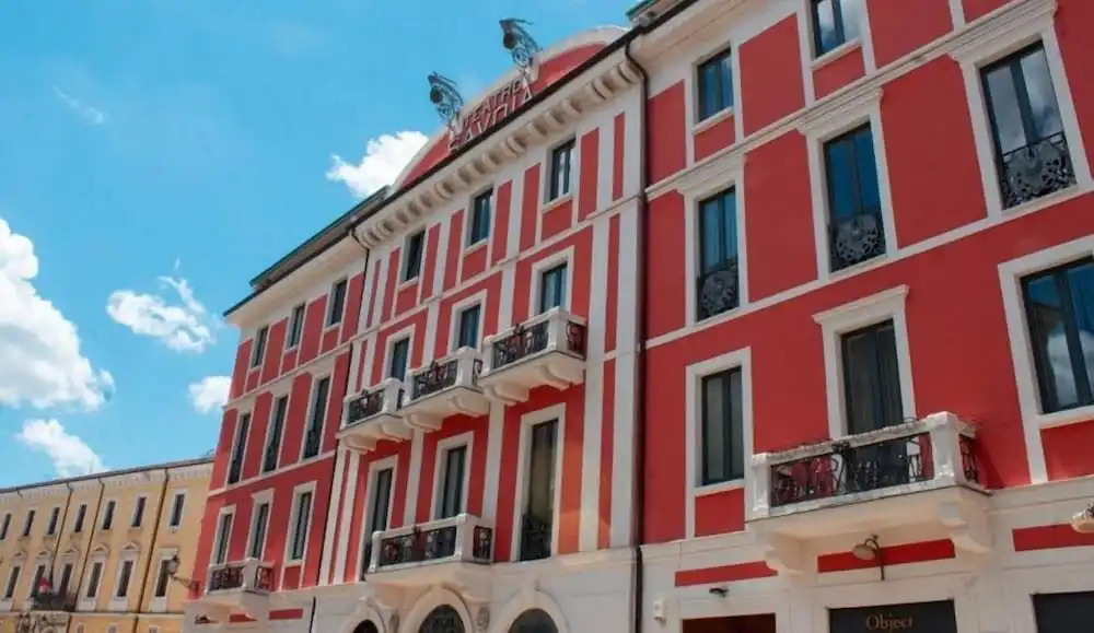 B&B Sweet House